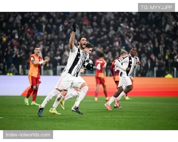 尤文图斯2-0击败热那亚，距离前四仅差1分保持压力